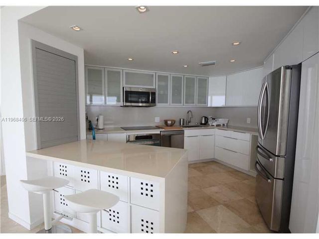 5151 COLLINS AV 532, Miami Beach, FL 33140