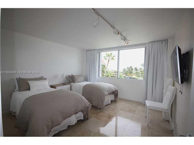 5151 COLLINS AV 532, Miami Beach, FL 33140