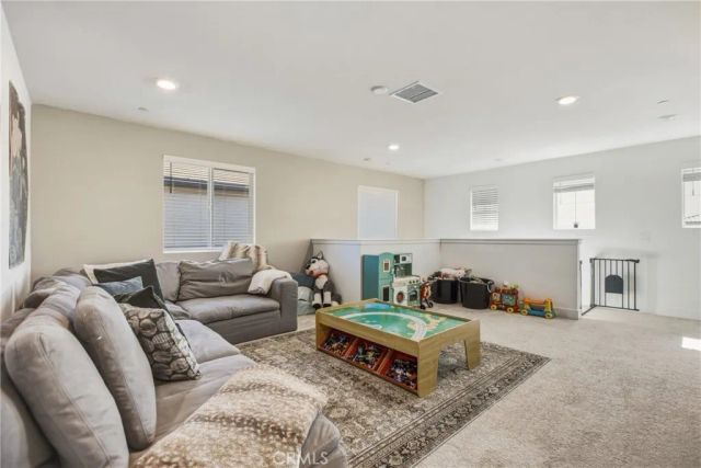 34330 Coconut Circle, Winchester, CA 92596