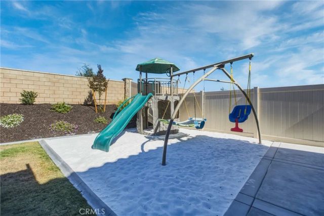 34330 Coconut Circle, Winchester, CA 92596