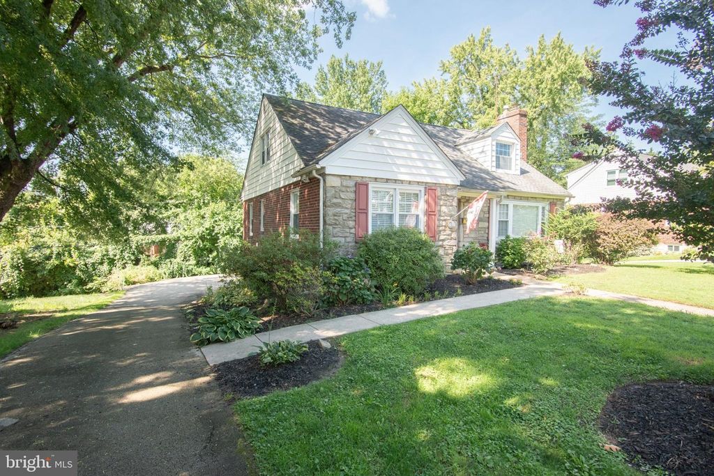 102 N DREXEL AVE, HAVERTOWN, PA 19083 — photo 2