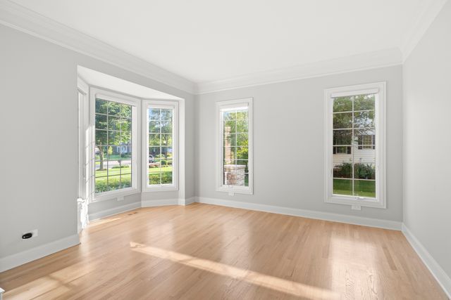 3818 Grand View Court, St. Charles, IL 60175