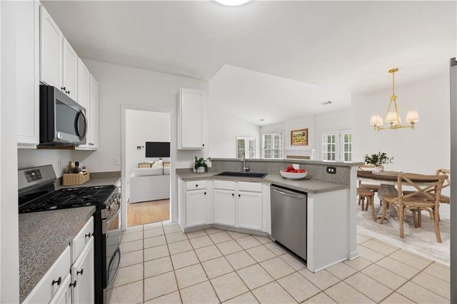 470 Sydney Walk, Alpharetta, GA 30009