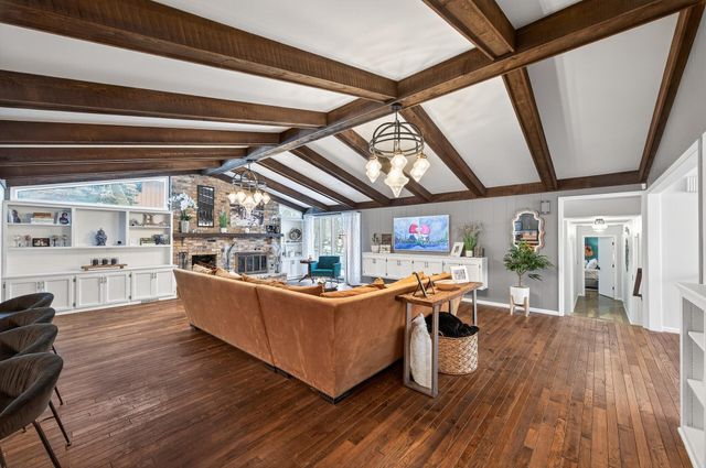 209 E 135th Street, Burnsville, MN 55337