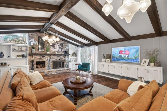 209 E 135th Street, Burnsville, MN 55337