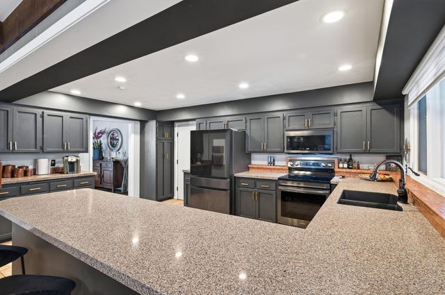 209 E 135th Street, Burnsville, MN 55337