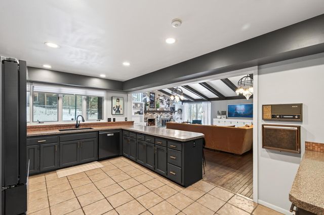 209 E 135th Street, Burnsville, MN 55337