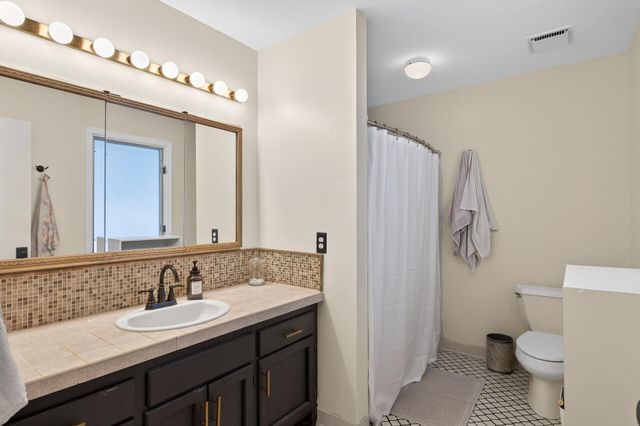 209 E 135th Street, Burnsville, MN 55337