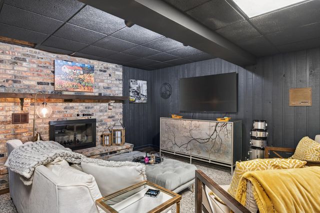 209 E 135th Street, Burnsville, MN 55337