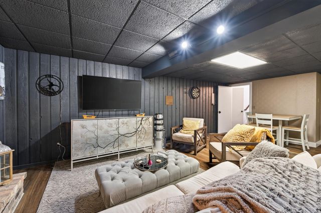 209 E 135th Street, Burnsville, MN 55337