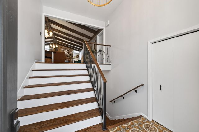 209 E 135th Street, Burnsville, MN 55337