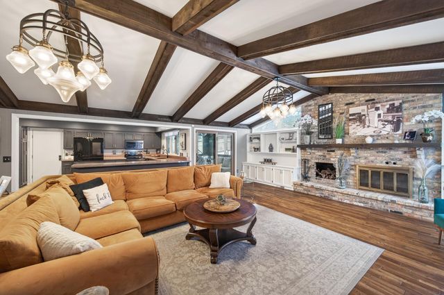 209 E 135th Street, Burnsville, MN 55337