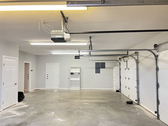 3333 Farmer Road, Azle, TX 76020