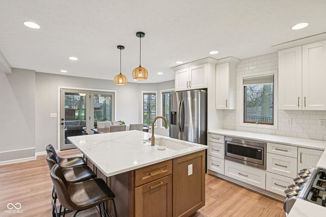 649 Hamlet Drive, Avon, IN 46123
