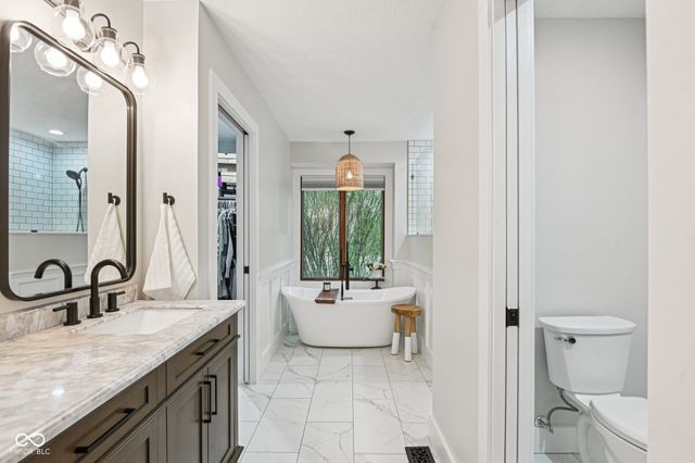 649 Hamlet Drive, Avon, IN 46123