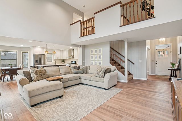 649 Hamlet Drive, Avon, IN 46123