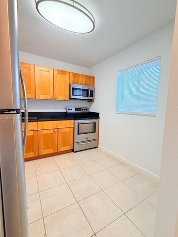7705 Camino Real B413 B413, Miami, FL 33143