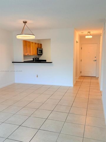 7705 Camino Real B413 B413, Miami, FL 33143