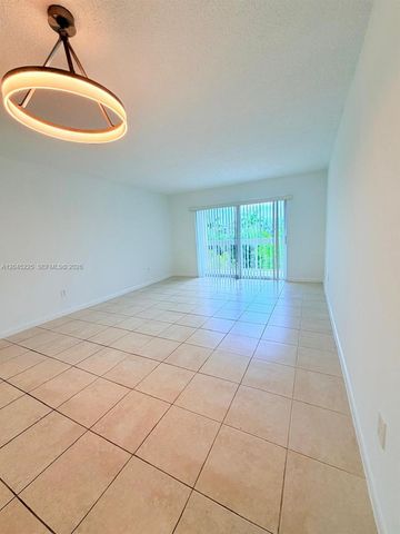 7705 Camino Real B413 B413, Miami, FL 33143