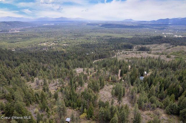 1131 Cabin Ridge Rd, Spirit Lake, ID 83869