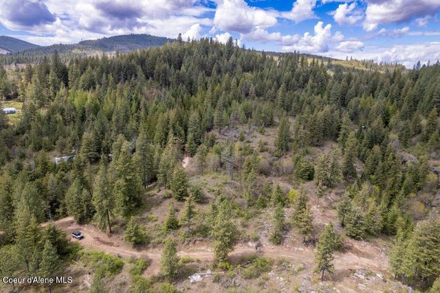 1131 Cabin Ridge Rd, Spirit Lake, ID 83869