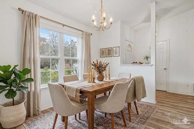 5149 Westport Dr, Milton, FL 32570