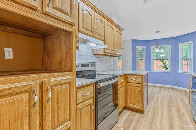 5149 Westport Dr, Milton, FL 32570