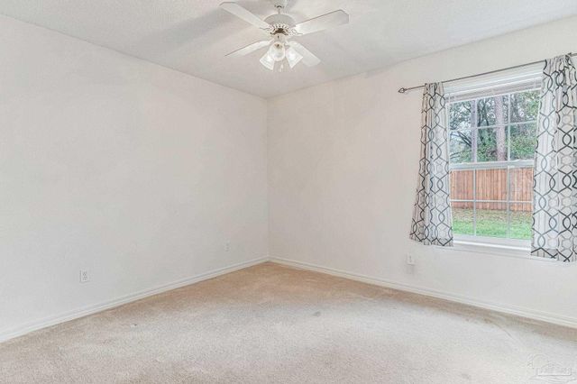 5149 Westport Dr, Milton, FL 32570