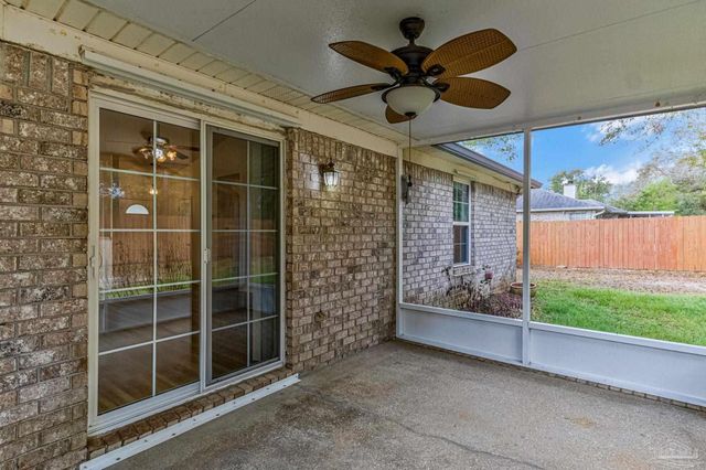 5149 Westport Dr, Milton, FL 32570