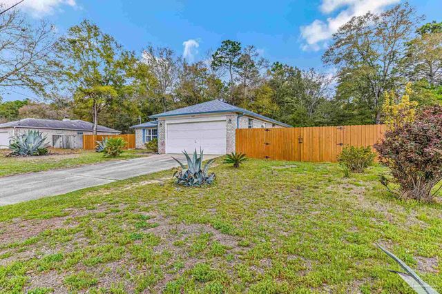 5149 Westport Dr, Milton, FL 32570