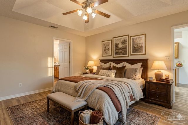 5149 Westport Dr, Milton, FL 32570