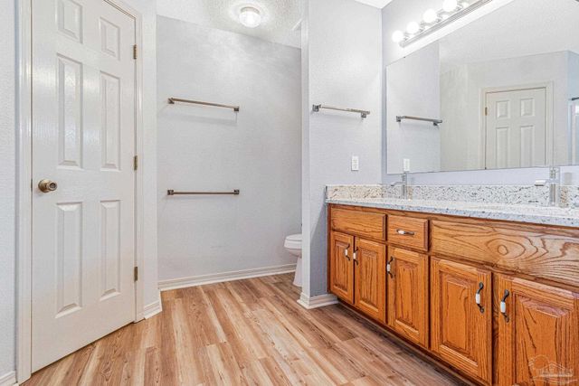 5149 Westport Dr, Milton, FL 32570