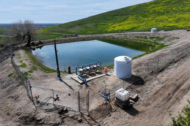 W Reid Avenue, Porterville, CA 93257