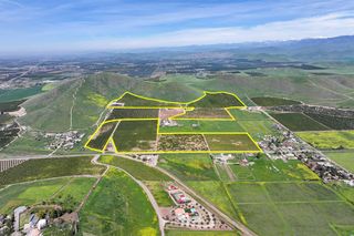 W Reid Avenue, Porterville, CA 93257