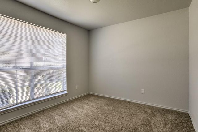 1108 Blewett DR, Hutto, TX 78634