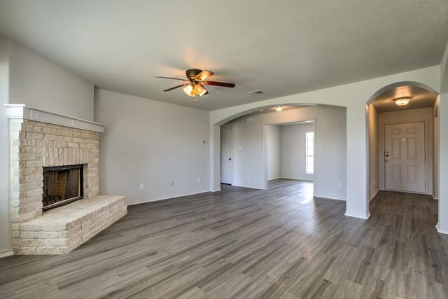 1108 Blewett DR, Hutto, TX 78634