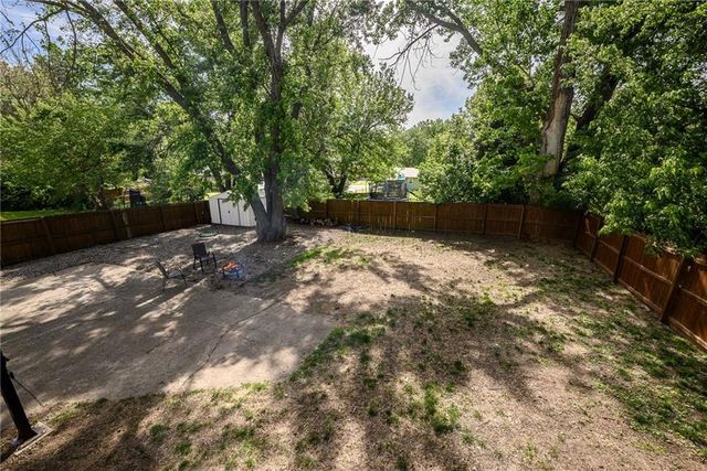 2800 Hutton Road, Kansas City, KS 66109