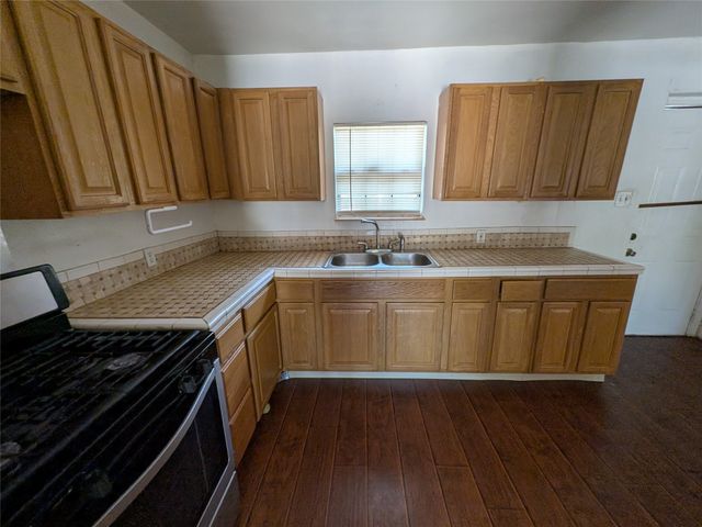 3556 Durango Drive, Dallas, TX 75220
