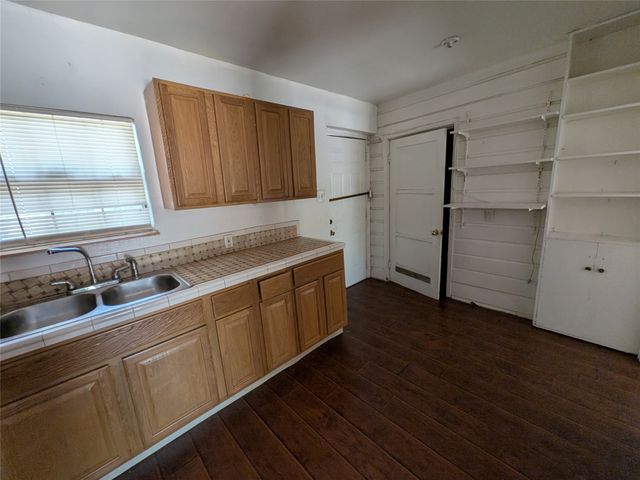 3556 Durango Drive, Dallas, TX 75220