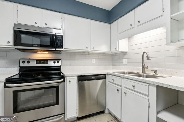 204 W Lakemont Drive, Kingsland, GA 31548