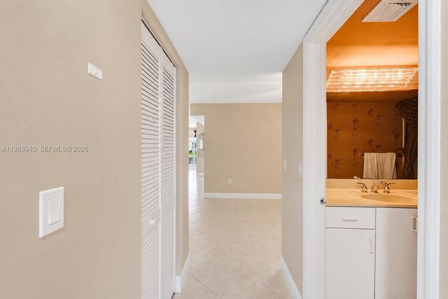 12547 Imperial Isle Drive 206, Boynton Beach, FL 33437