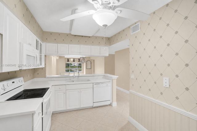 12547 Imperial Isle Drive 206, Boynton Beach, FL 33437