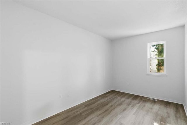 12813 Tahiska LN, Newport News, VA 23602