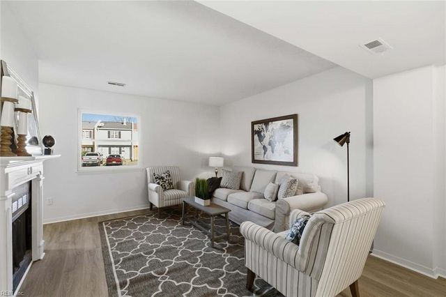 12813 Tahiska LN, Newport News, VA 23602