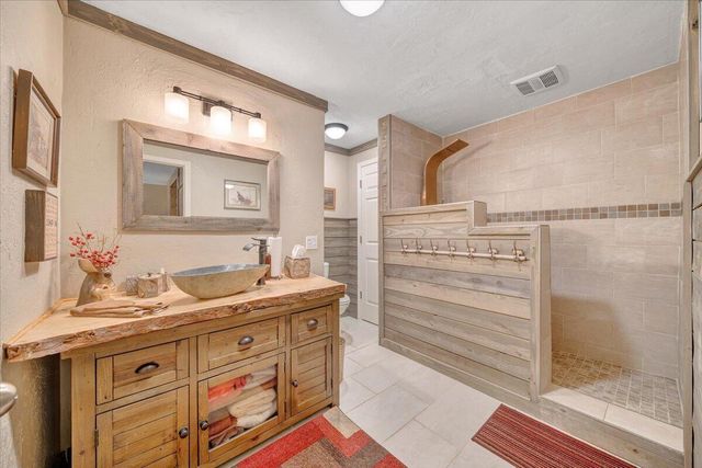 406 Anchor DR, Moneta, VA 24121