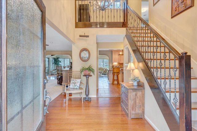 406 Anchor DR, Moneta, VA 24121