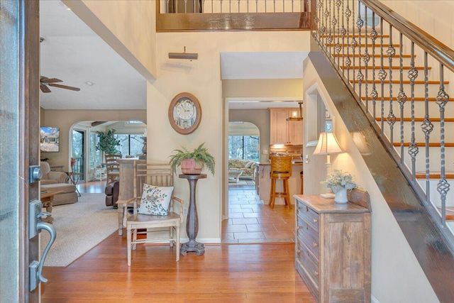 406 Anchor DR, Moneta, VA 24121