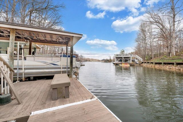 406 Anchor DR, Moneta, VA 24121