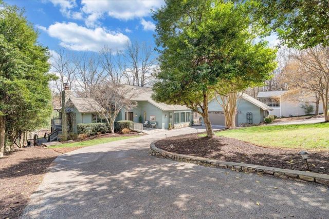 406 Anchor DR, Moneta, VA 24121