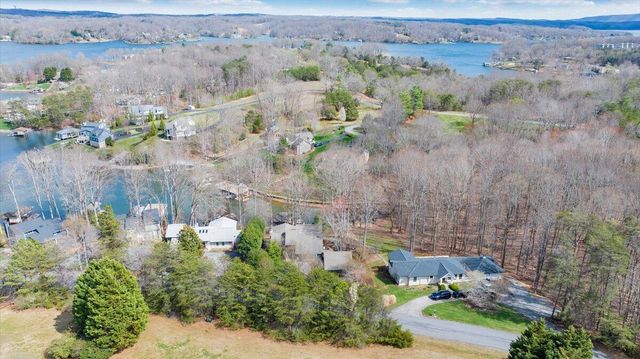 406 Anchor DR, Moneta, VA 24121